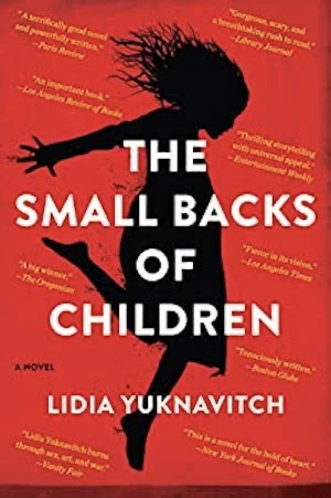 Book cover of «The Small Backs of Children» by Lidia Yuknavitch